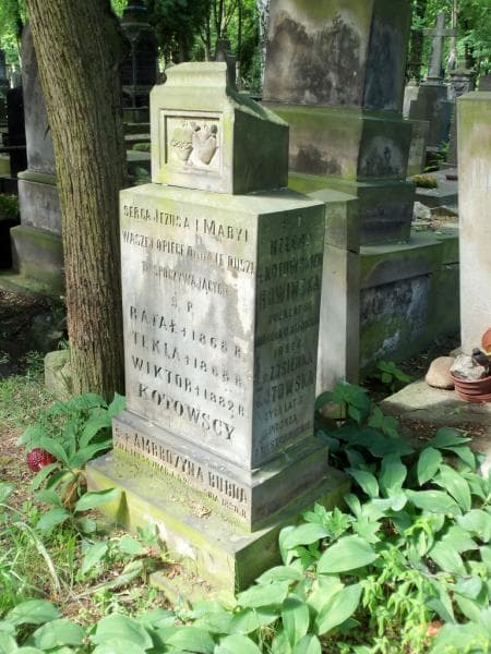 Zdjęcie grobu Ambrozyna Burda (2)