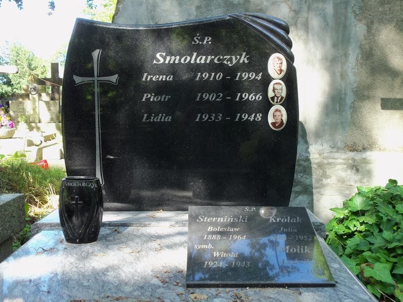 Zdjęcie grobu Julia Królak (2)