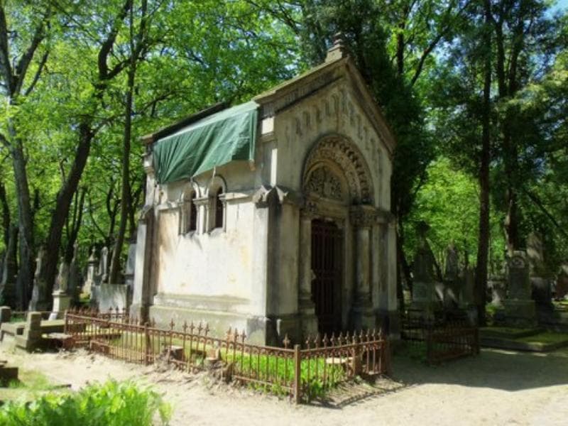 Zdjęcie grobu Lachniccy (1)