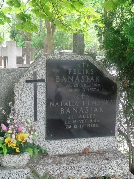 Zdjęcie grobu Natalia Henryka Banasiak (2)