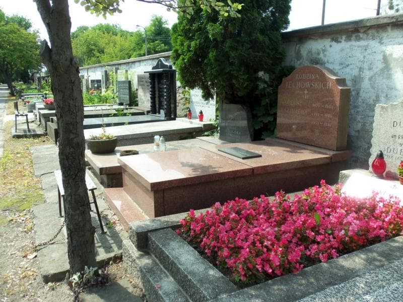 Zdjęcie grobu Tadeusz Lechowski (1)