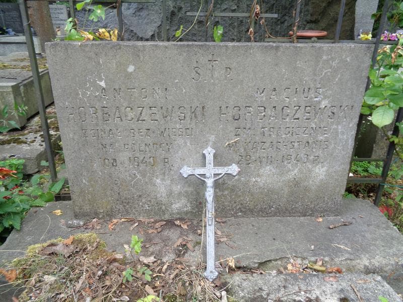 Zdjęcie grobu Maciuś Horbaczewski (2)