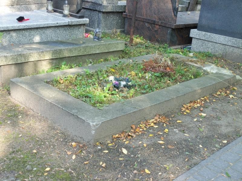 Zdjęcie grobu Anonim (1)