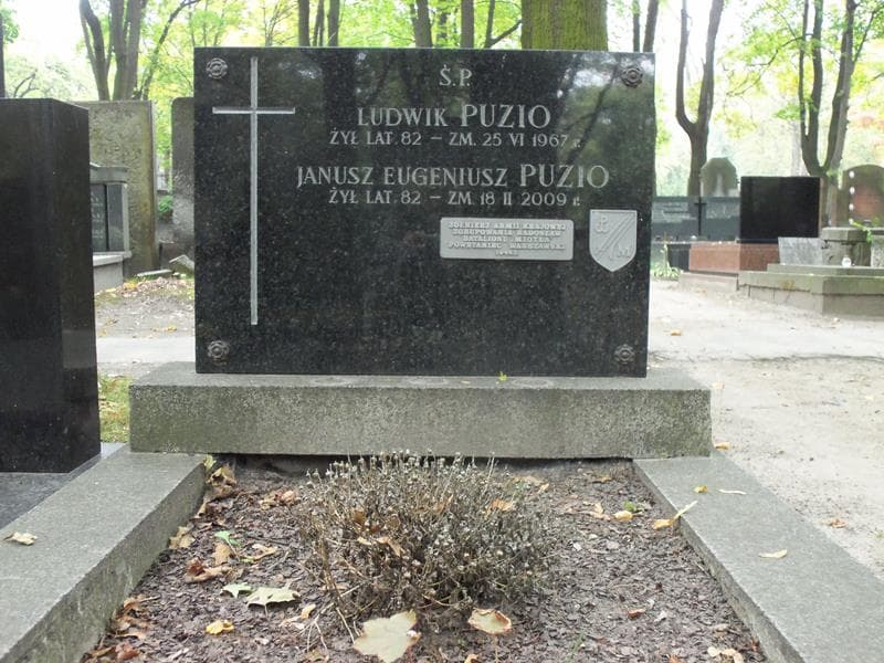 Zdjęcie grobu Janusz Eugeniusz Puzio (2)