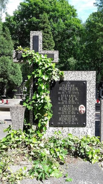 Zdjęcie grobu Stefania Leszek (2)