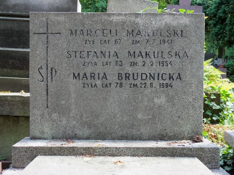 Zdjęcie grobu Marceli Makulski (2)