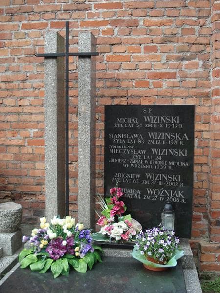 Zdjęcie grobu Romualda Woźniak (1)