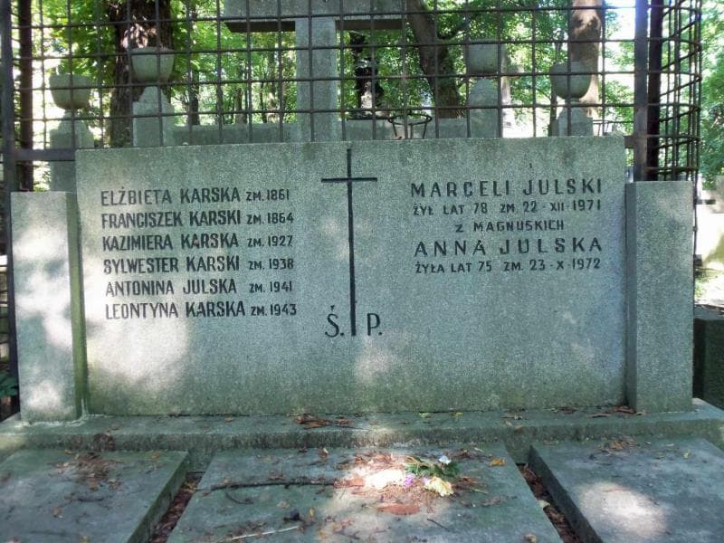 Zdjęcie grobu Anna Julska (2)