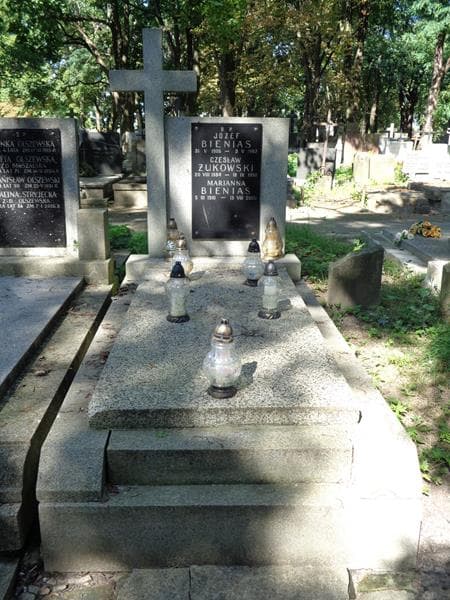 Zdjęcie grobu Czesław Żukowski (1)