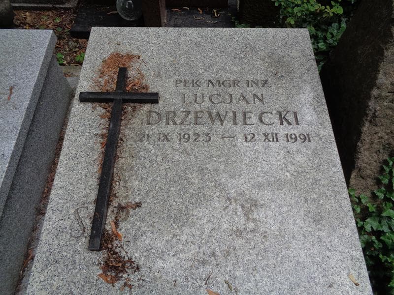 Zdjęcie grobu Lucjan Drzewiecki (2)