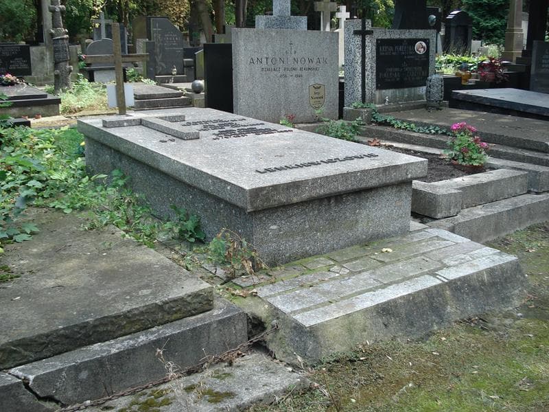Zdjęcie grobu Tadeusz Lenkiewicz (1)