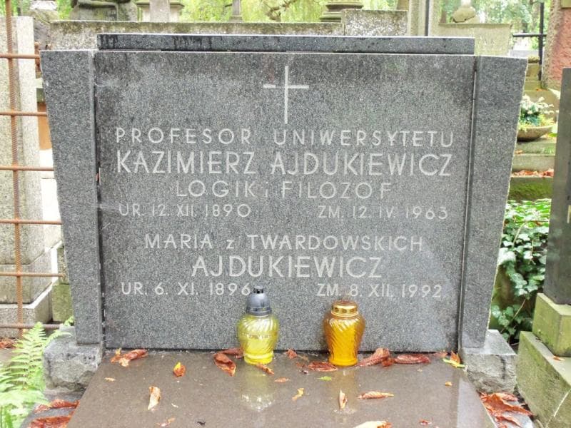 Zdjęcie grobu Maria Ajdukiewicz (2)