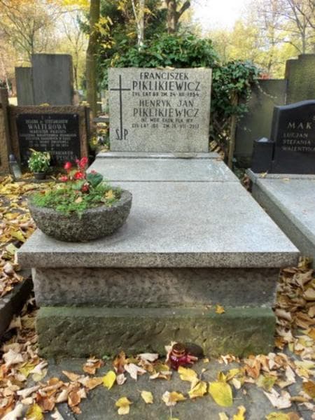 Zdjęcie grobu: Franciszek Piklikiewicz