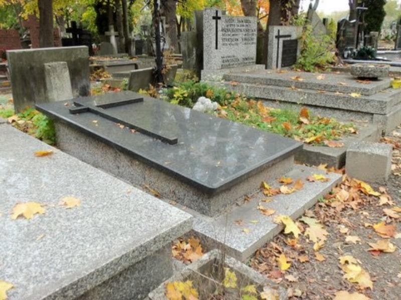 Zdjęcie grobu Zbigniew Poboży (2)