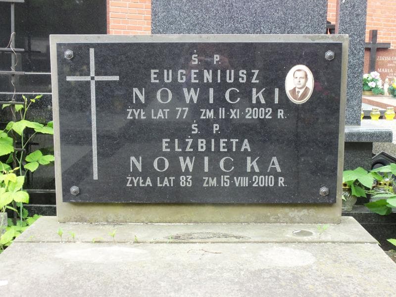 Zdjęcie grobu Elżbieta Nowicka (2)
