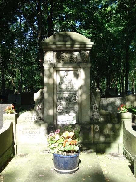 Zdjęcie grobu Piotr Jezierski (2)