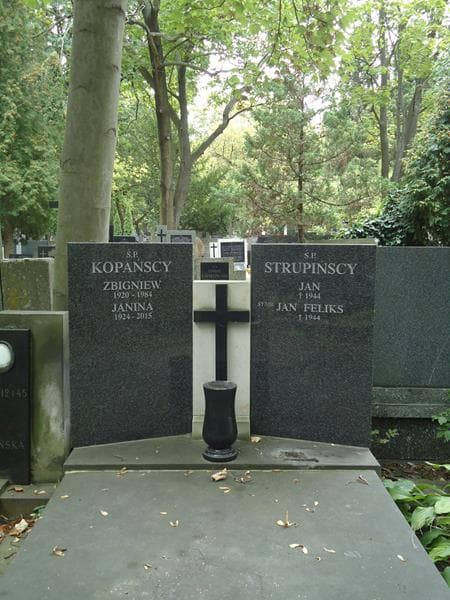 Zdjęcie grobu Jan Strupiński (2)