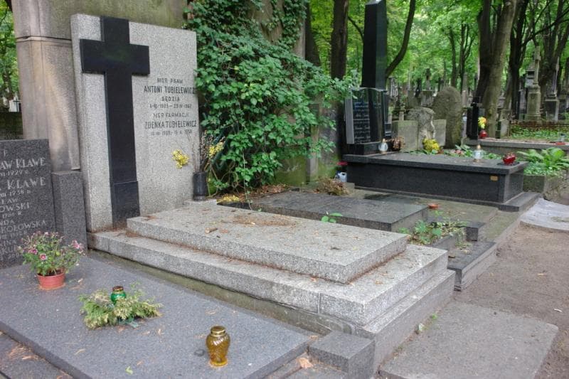 Zdjęcie grobu Antoni Tubielewicz (1)
