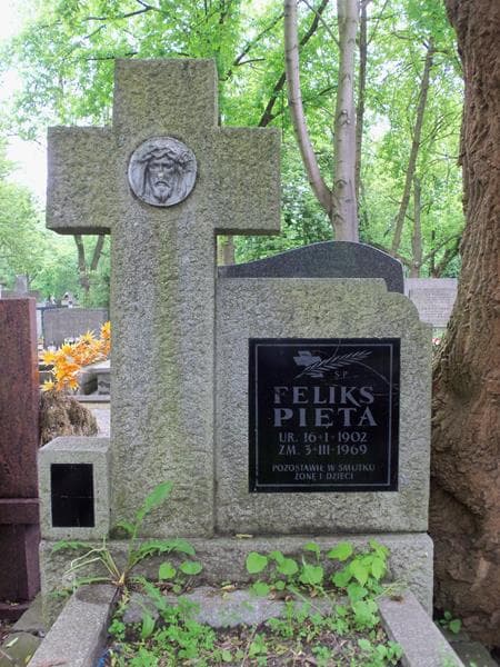 Zdjęcie grobu Feliks Pięta (2)