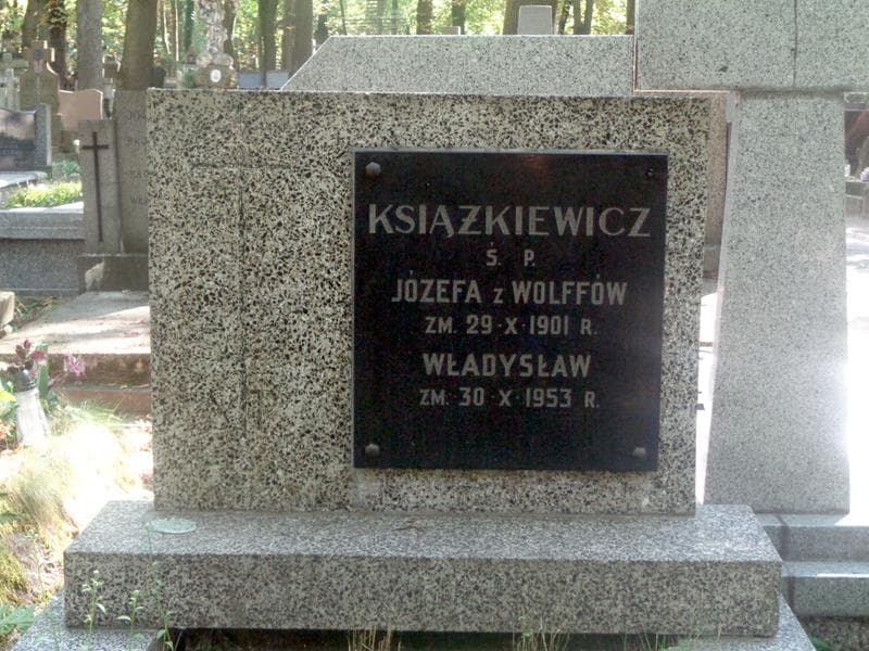 Zdjęcie grobu Józefa Książkiewicz (2)