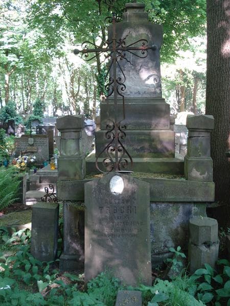 Zdjęcie grobu Gustaw Trocki (2)