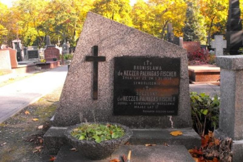 Zdjęcie grobu Bronisława De Keczer - Palvagas - Fischer (2)
