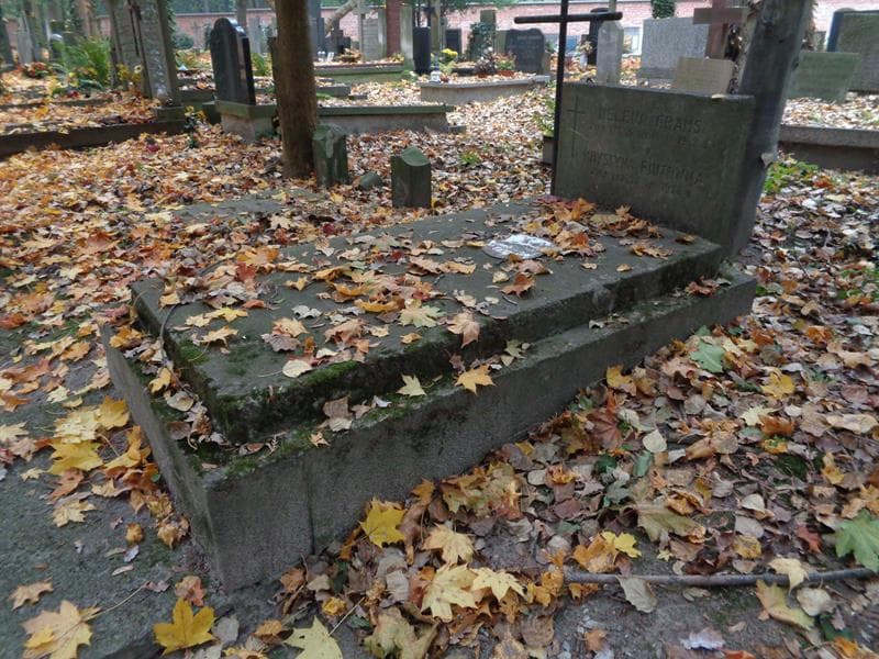 Zdjęcie grobu: Krystyna Fiutówna
