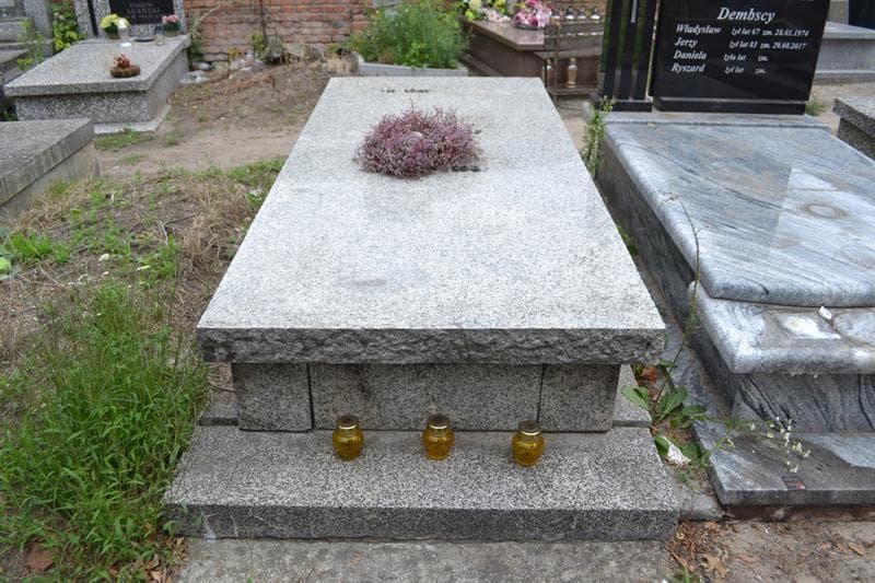 Zdjęcie grobu Elżunia Malinowska (1)