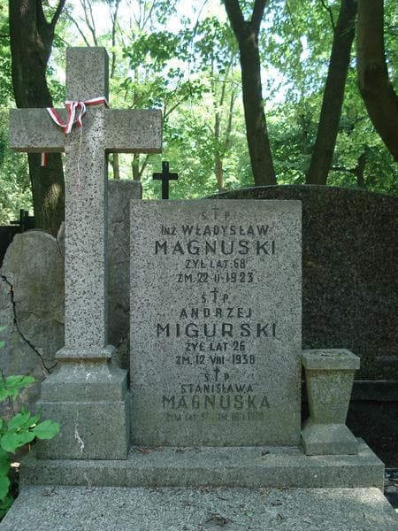 Zdjęcie grobu Janina Magnuska (2)