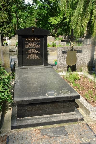 Zdjęcie grobu Otolia Kurzela (1)
