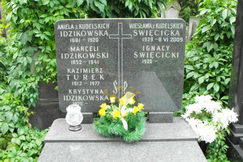 Zdjęcie grobu Marceli Idzikowski (2)