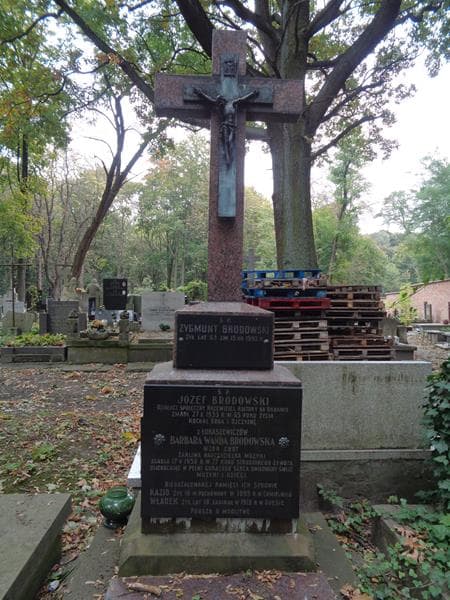 Zdjęcie grobu Władek Brodowski (2)
