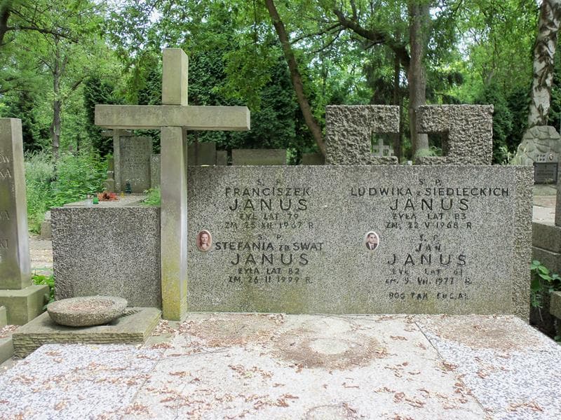 Zdjęcie grobu Jan Janus (2)