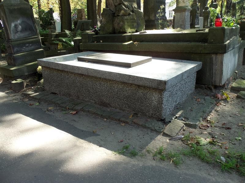 Zdjęcie grobu Paulina Choromańska (1)