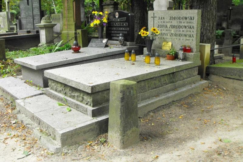 Zdjęcie grobu Kazimiera Zdrodowska (1)