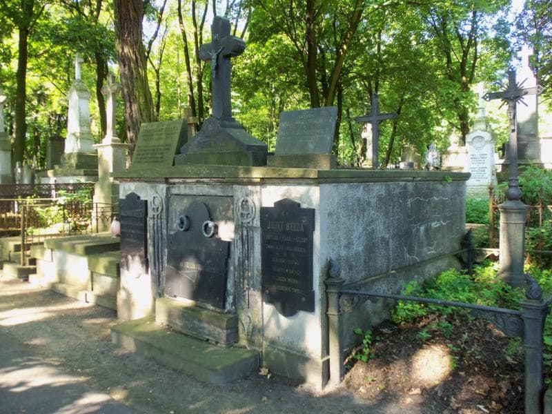 Zdjęcie grobu Halinka Bełza (2)