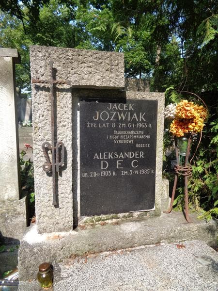 Zdjęcie grobu Aleksander Dec (2)