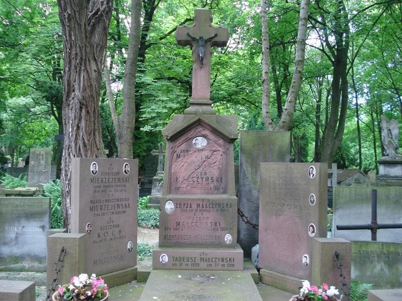 Zdjęcie grobu Łukasz Obertyn (2)
