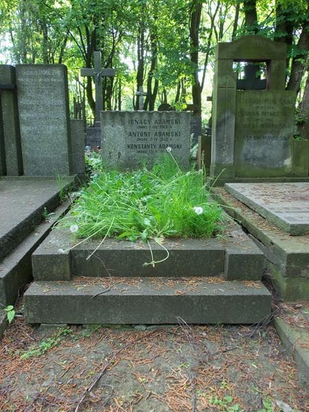 Zdjęcie grobu: Konstanty Adamski