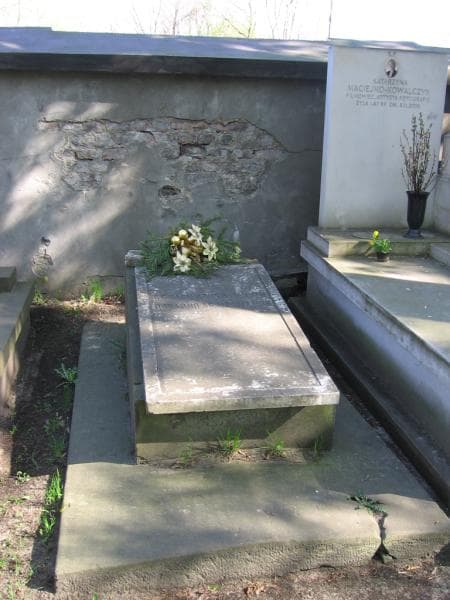 Zdjęcie grobu Casimrvs Szemioth (2)