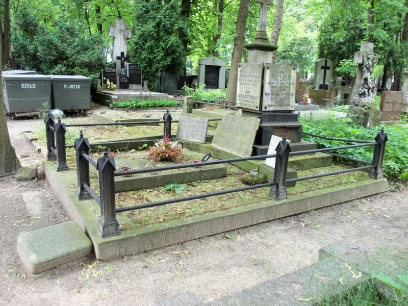 Zdjęcie grobu Roman Leszczyński (1)
