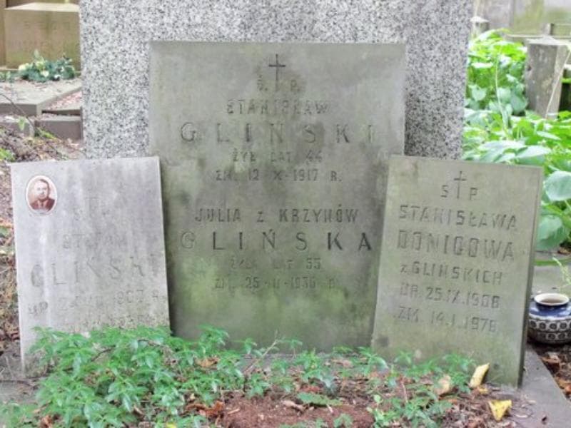 Zdjęcie grobu Stanisława Donicowa (2)