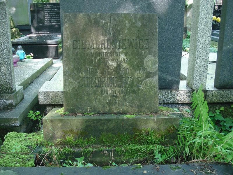 Zdjęcie grobu Józef Ciembroniewicz (2)