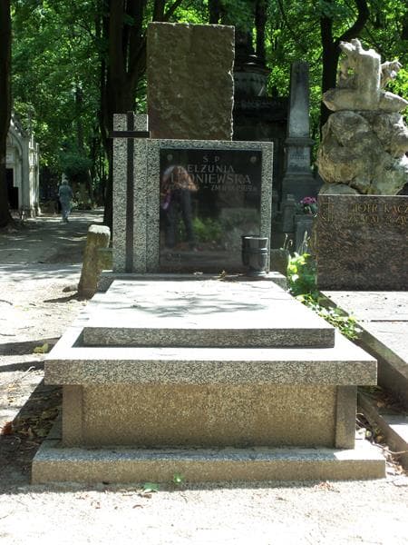 Zdjęcie grobu: Elżunia Leoniewska