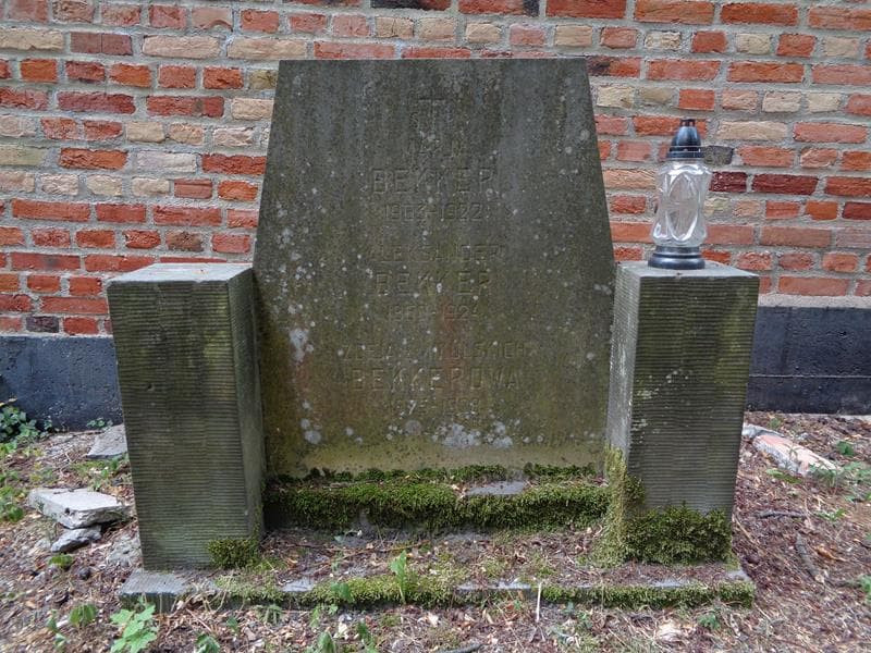 Zdjęcie grobu Aleksander Bekker (2)