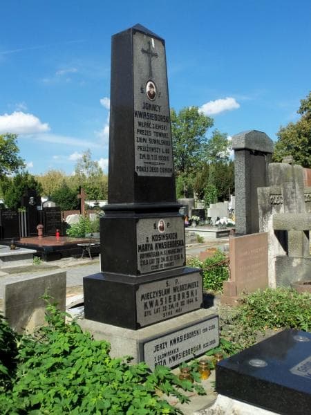 Zdjęcie grobu Mieczysław Kwasieborski (2)