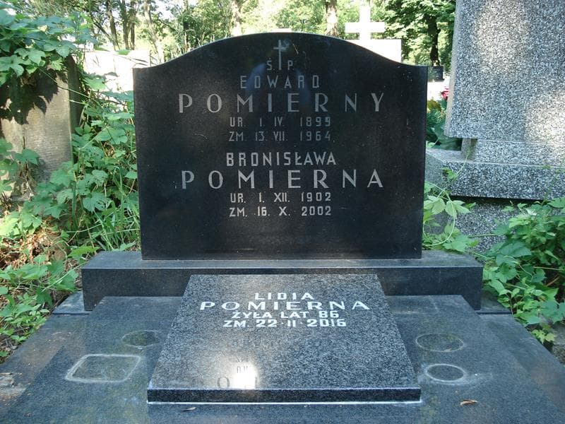 Zdjęcie grobu Edward Pomierny (2)