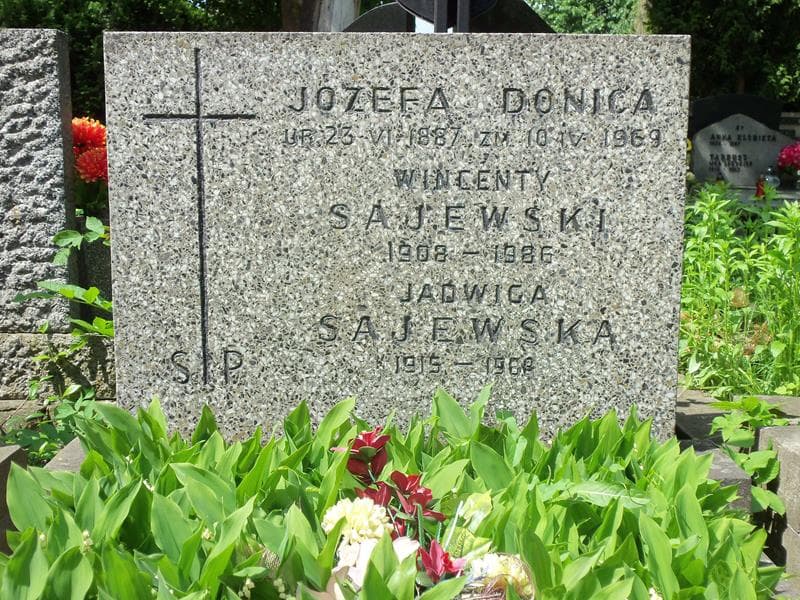 Zdjęcie grobu Józefa Donica (2)