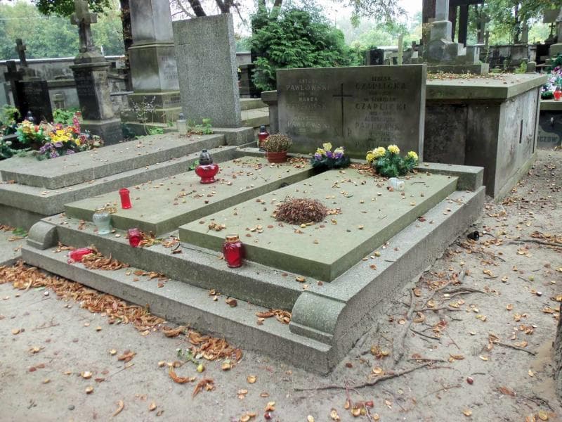 Zdjęcie grobu Jan Pawłowski (1)