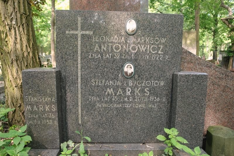 Zdjęcie grobu Stefanja Marks (2)